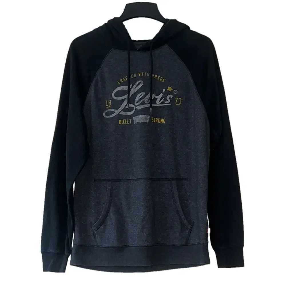 Levi's Men's Black and grey Hooded sweatshirt